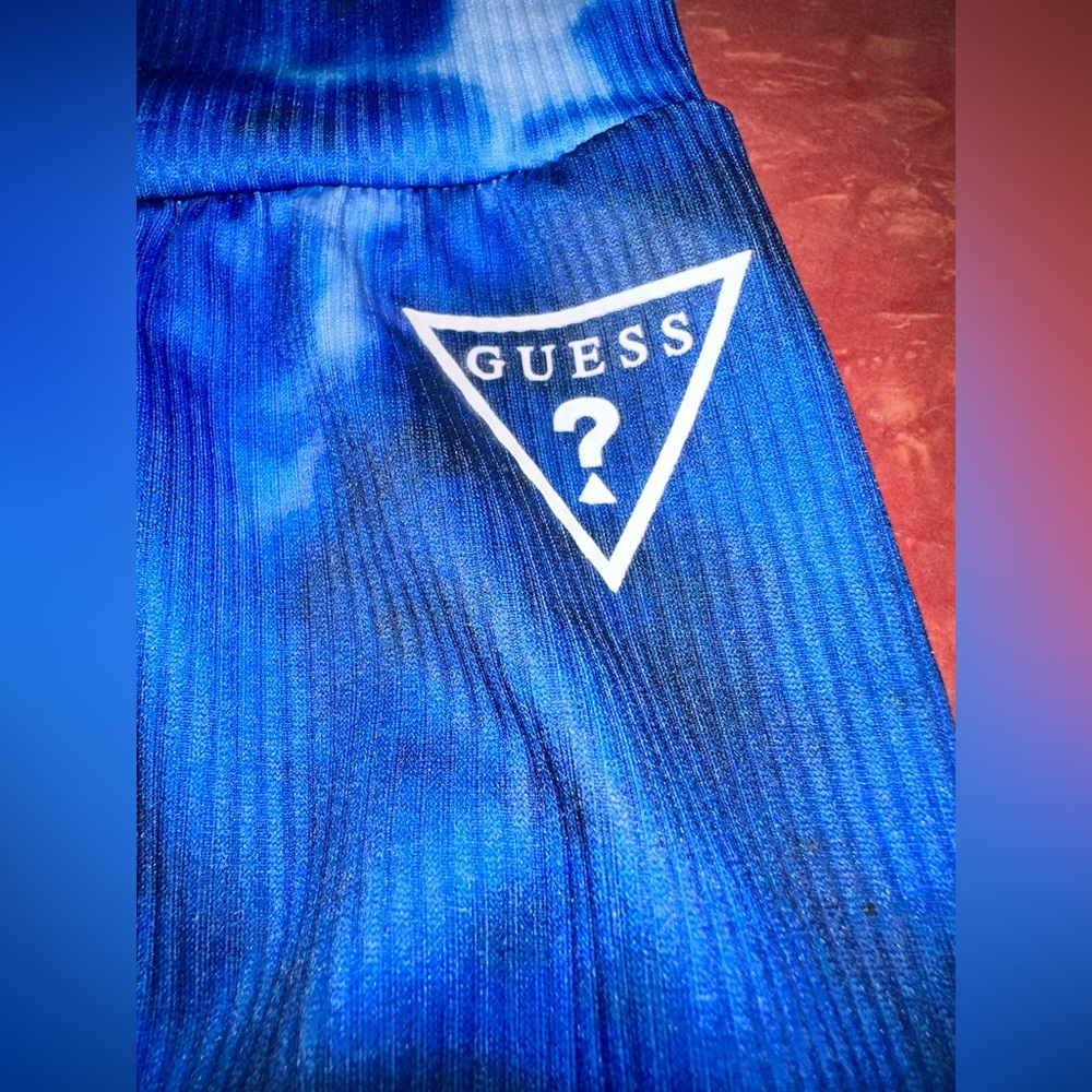 💙⁉️❓GUESS SHORTS - Picture 2 of 5